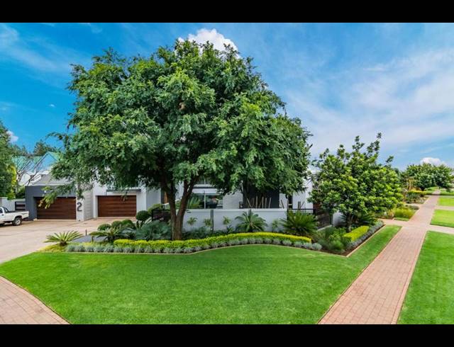 5 BEDROOM HOUSE FOR SALE IN MIDSTREAM ESTATE